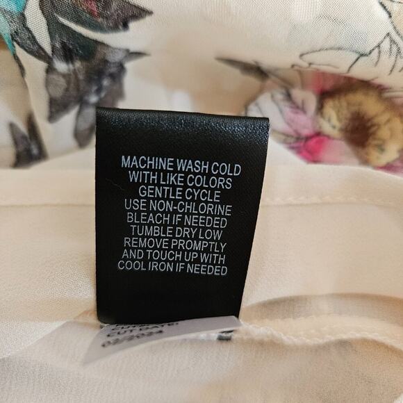 Torrid Chiffon Clip Dot Blouson Short Sleeve Top -Tan floral-torrid 4 (26) NWT - Picture 10 of 10